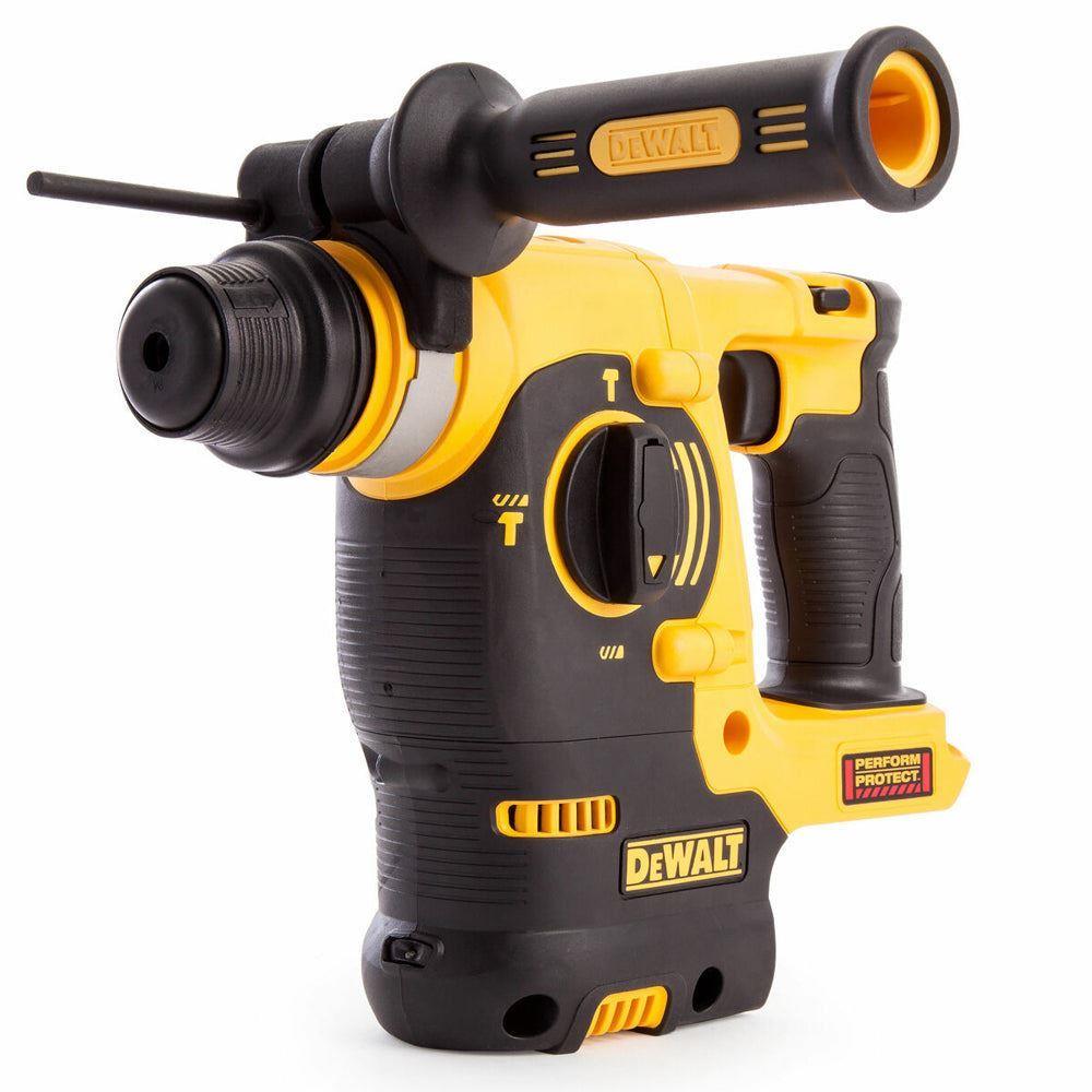 18V 18 Piece Combo Kit with 5 x Batteries & Charger T4TKIT-1311